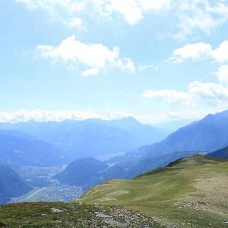 Chalet Baita Delle Favole Di Rosarita Lägenhet Berbenno di Valtellina Exteriör bild