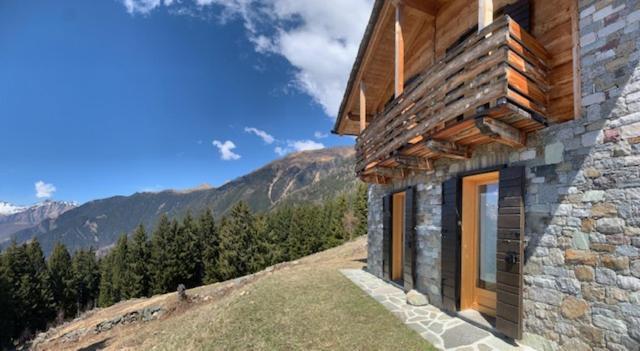 Chalet Baita Delle Favole Di Rosarita Lägenhet Berbenno di Valtellina Exteriör bild