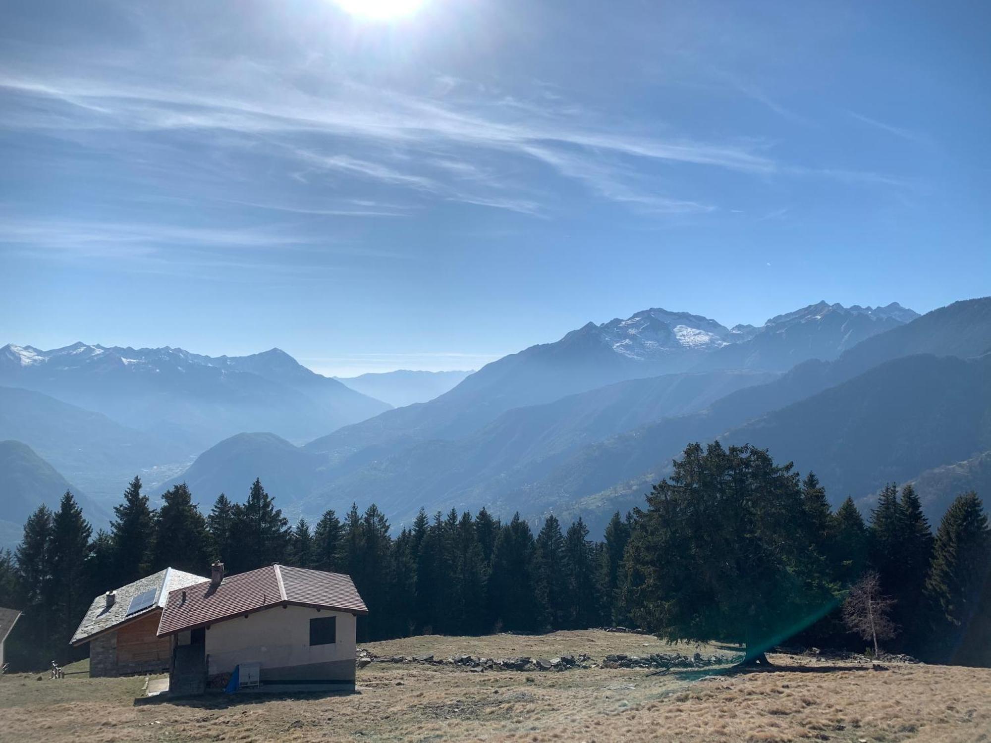 Chalet Baita Delle Favole Di Rosarita Lägenhet Berbenno di Valtellina Exteriör bild