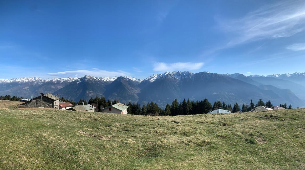 Chalet Baita Delle Favole Di Rosarita Lägenhet Berbenno di Valtellina Exteriör bild